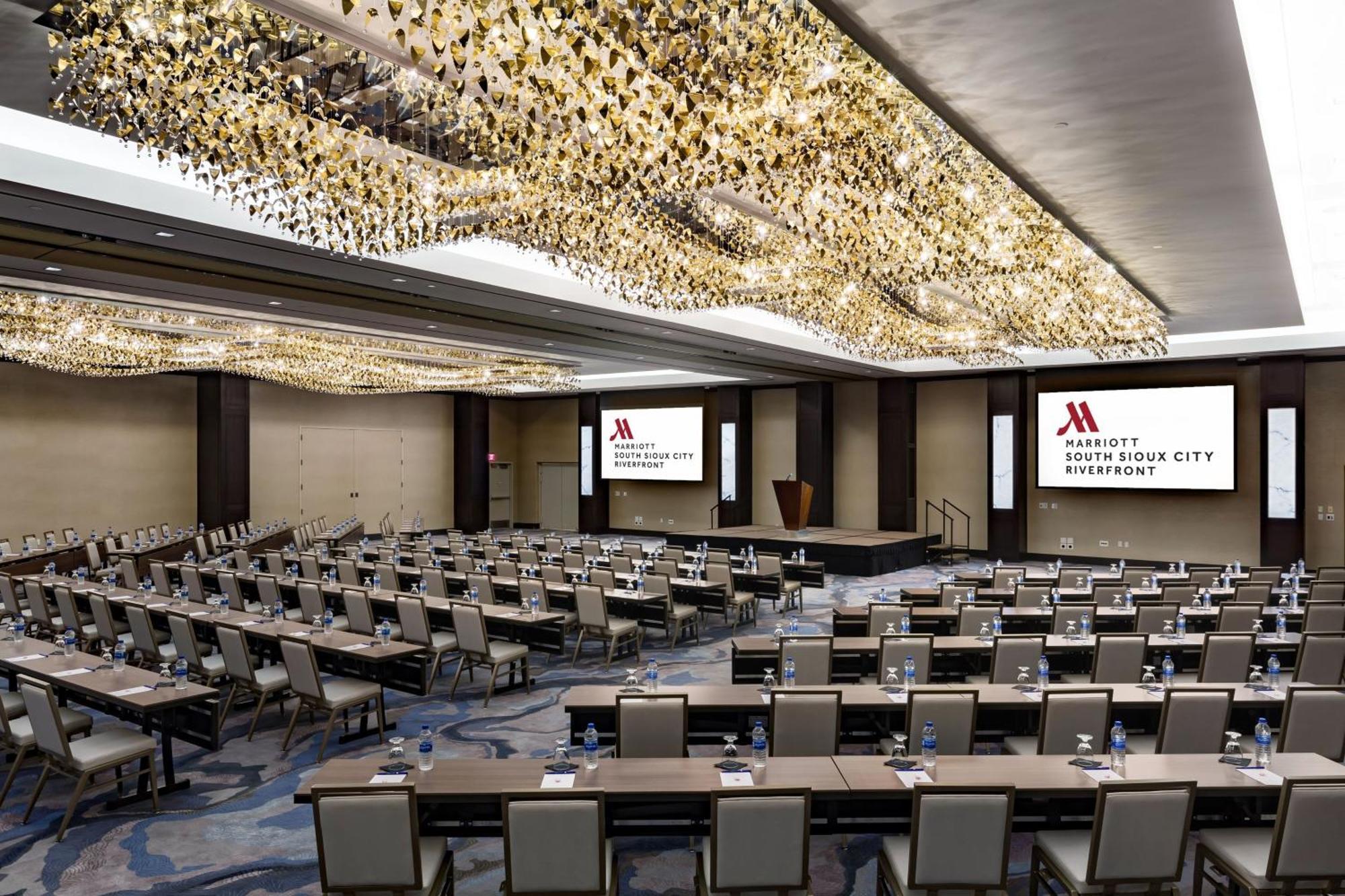 South Sioux City Marriott Riverfront Bagian luar foto